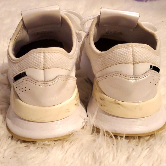 Adidas - Picture 2 of 5